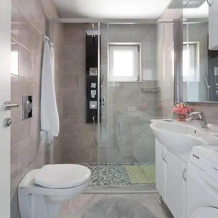 Ela Apartman Makarska