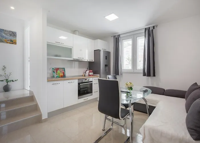 Ela Apartman Makarska