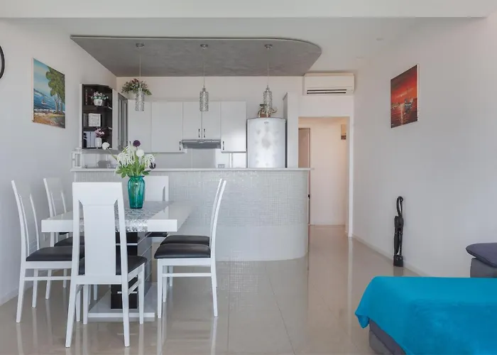 Ela Apartman