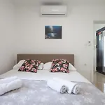 Ela * Makarska
