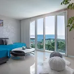 Ela Makarska