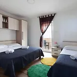 Ela Apartment