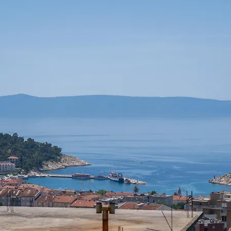 Ela * Makarska