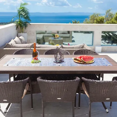 Ela Appartement Makarska