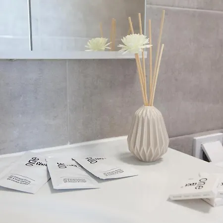 Ela ماكارسكا